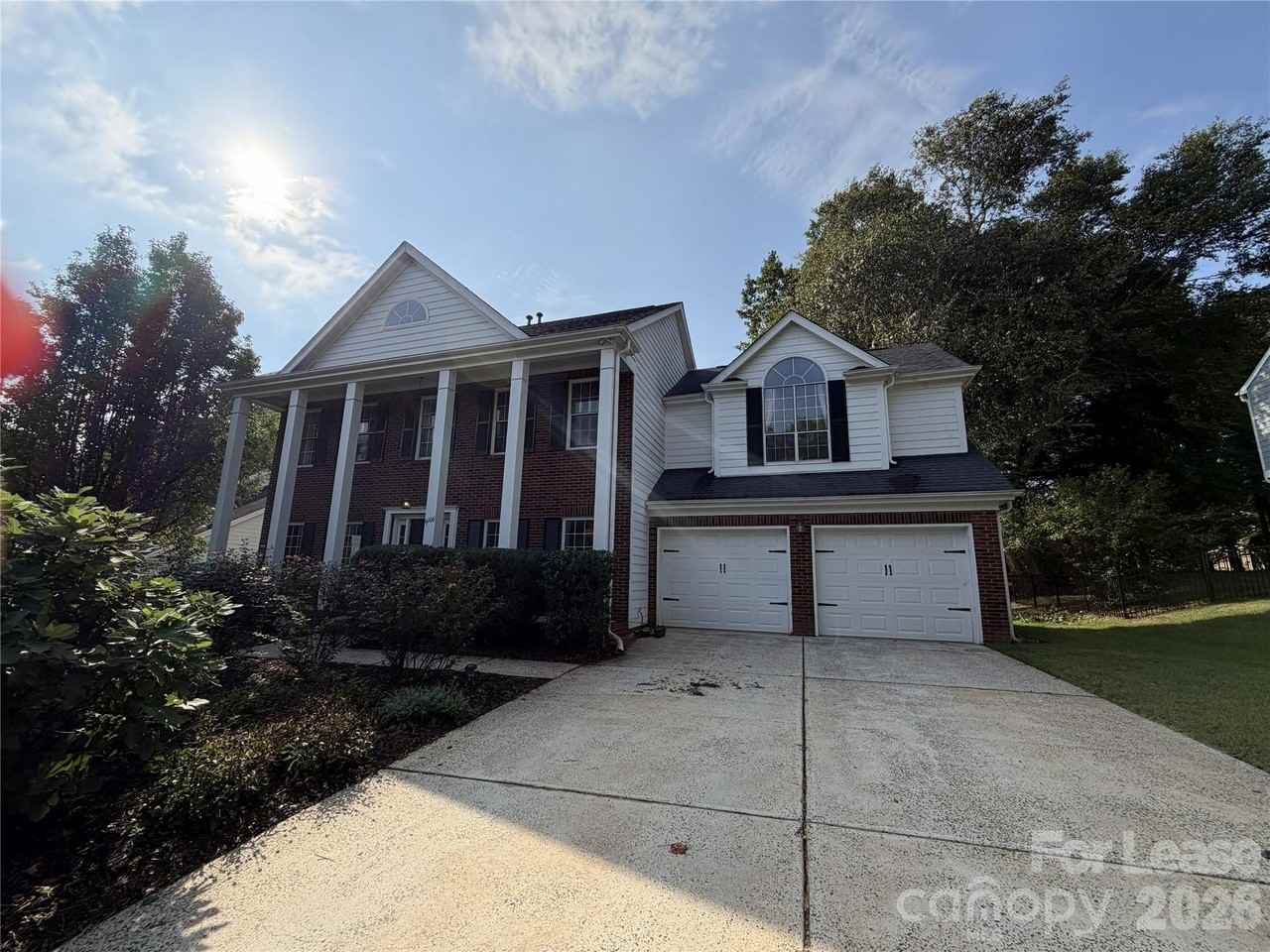 9106 Torrence Crossing Dr