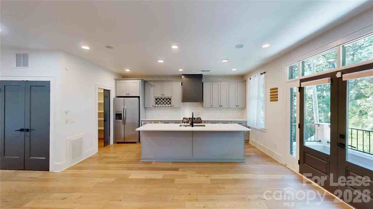 617 W Worthington Ave - Photo 7 of 27