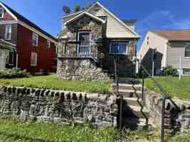 featured image of 375 Daniel St