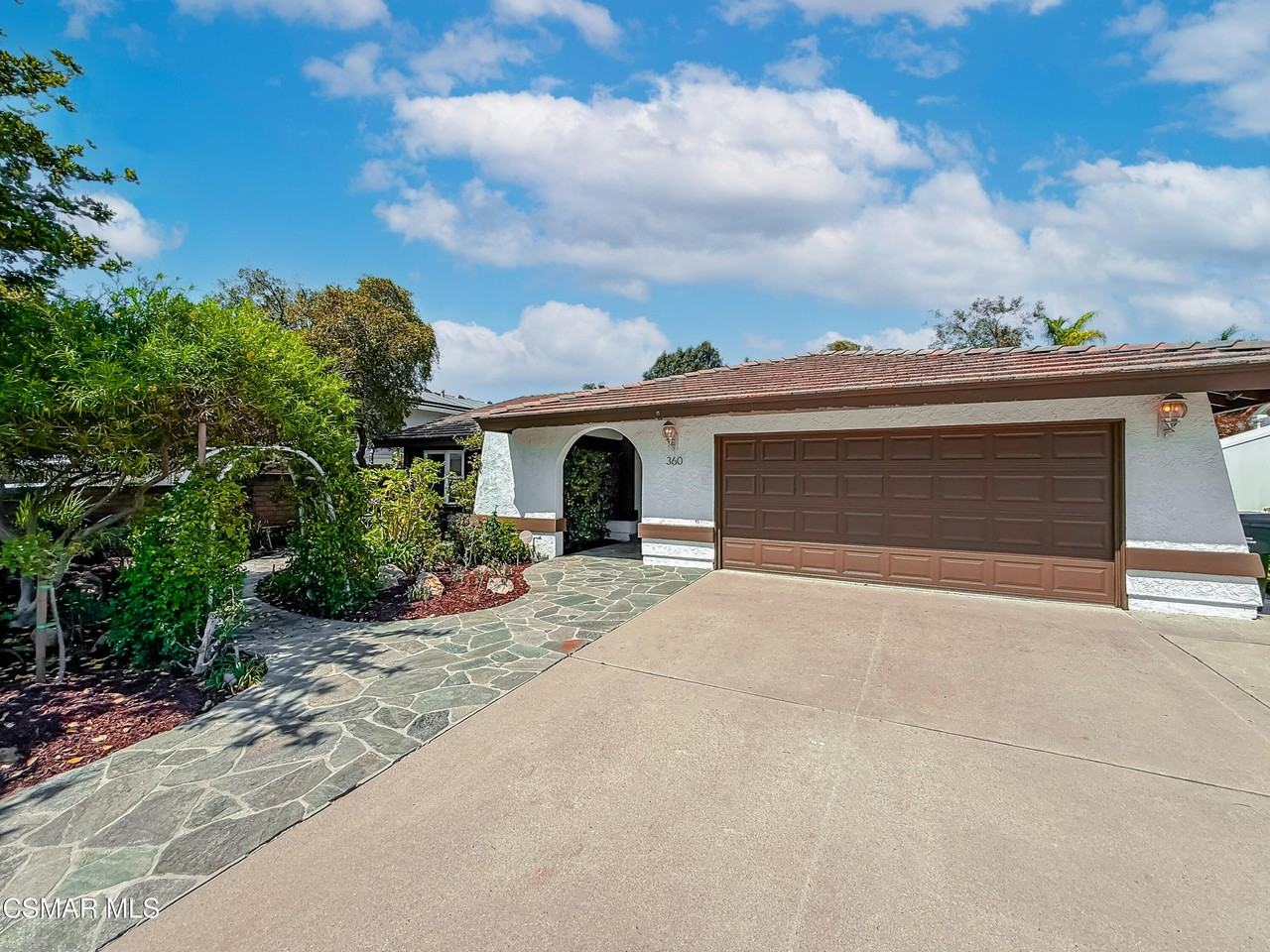 360 Greenmeadow Ave