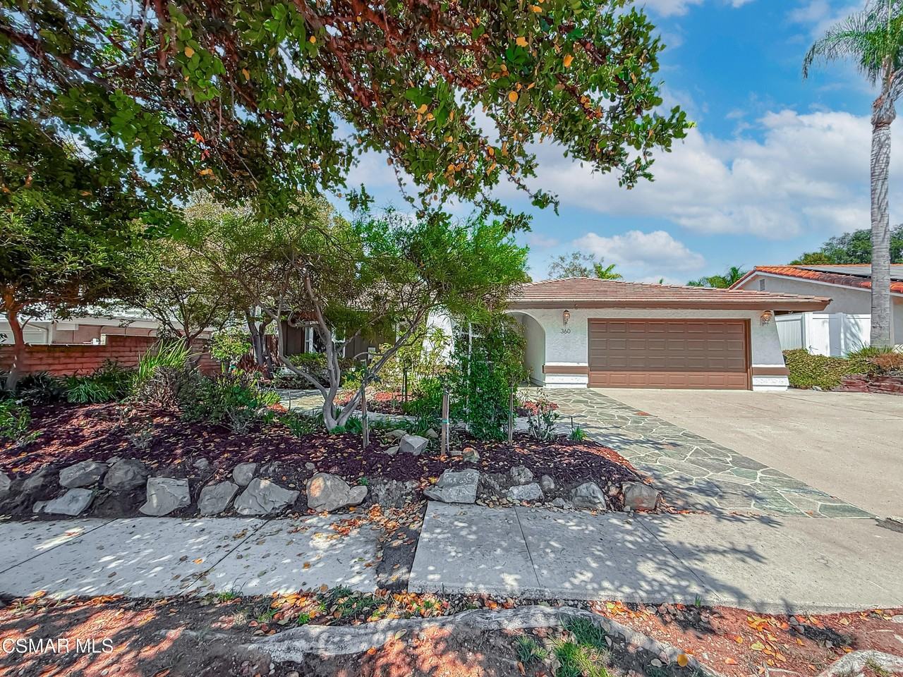 360 Greenmeadow Ave - Photo 3 of 50