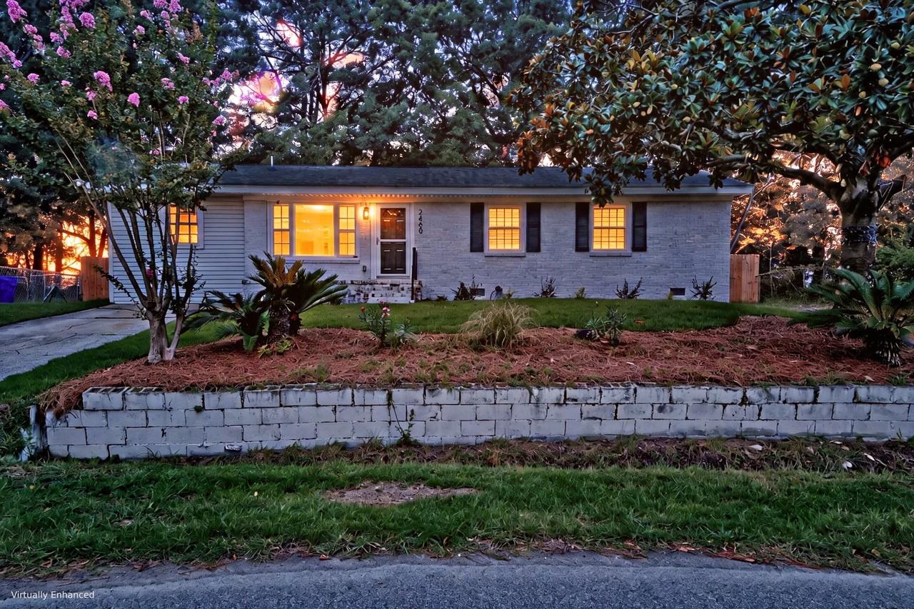 2660 Orchid Ave - Photo 2 of 46
