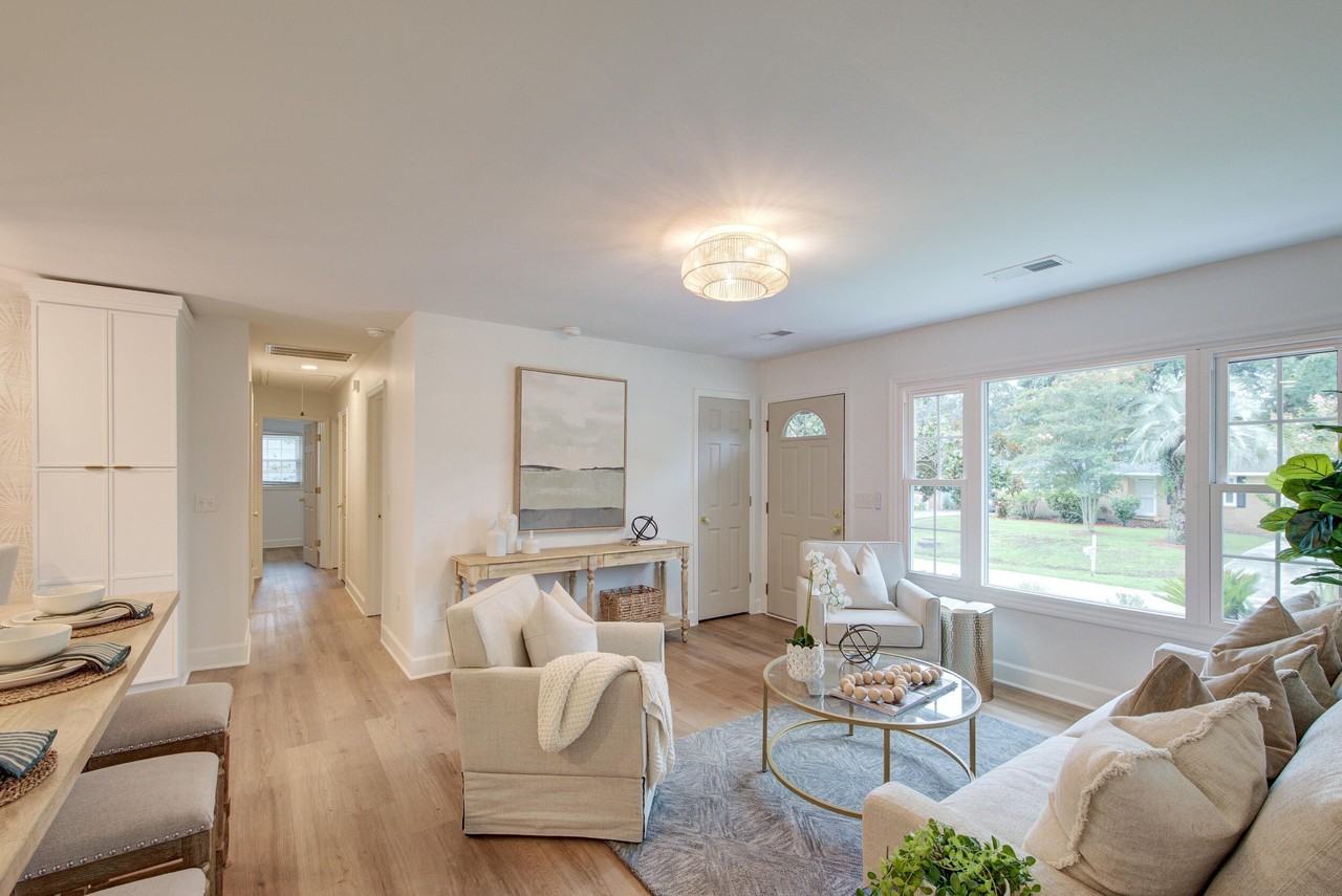 2660 Orchid Ave - Photo 3 of 46