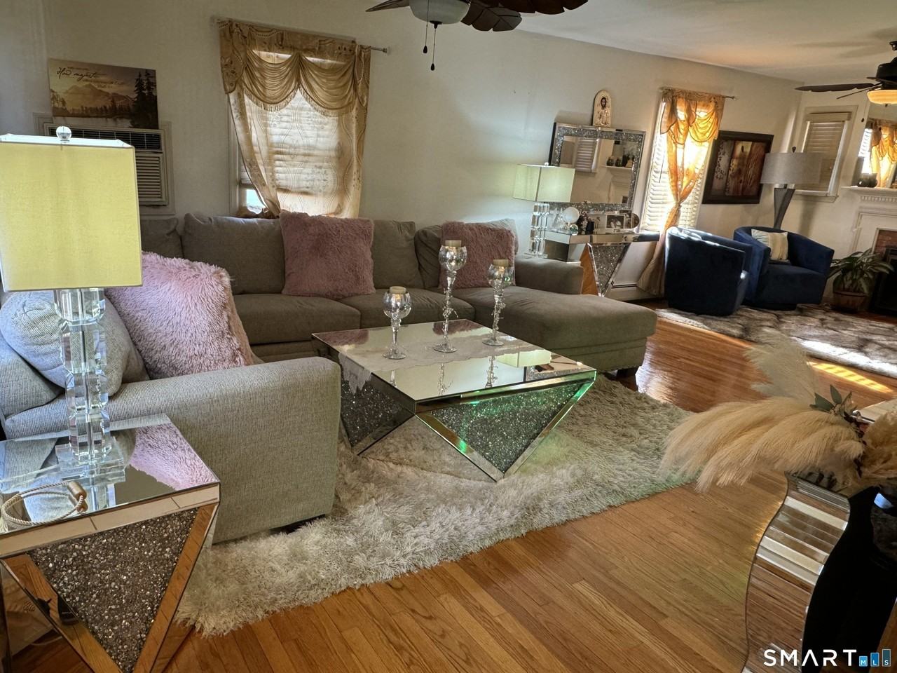 425 Huntington Rd - Photo 2 of 25