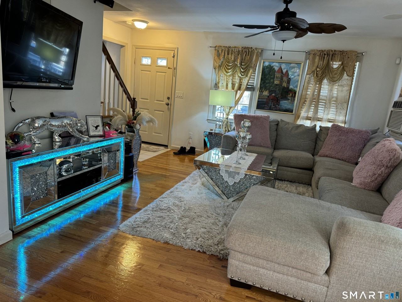 425 Huntington Rd - Photo 4 of 25