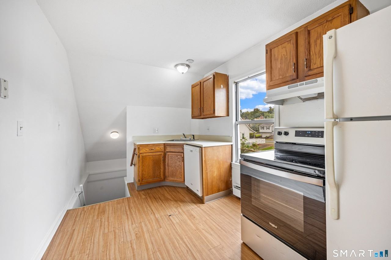 270 Ward St #3 - Photo 3 of 19
