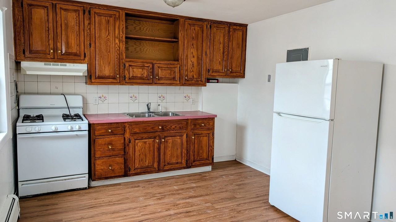 14 Fairview Dr #4 - Photo 4 of 21