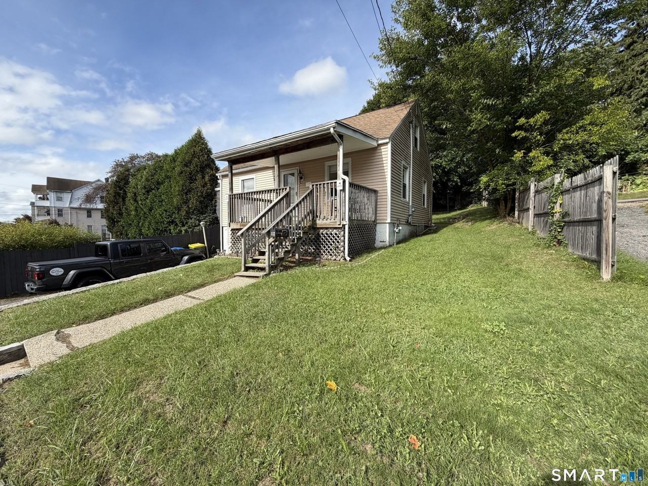 117 Woodtick Rd - Photo 3 of 27
