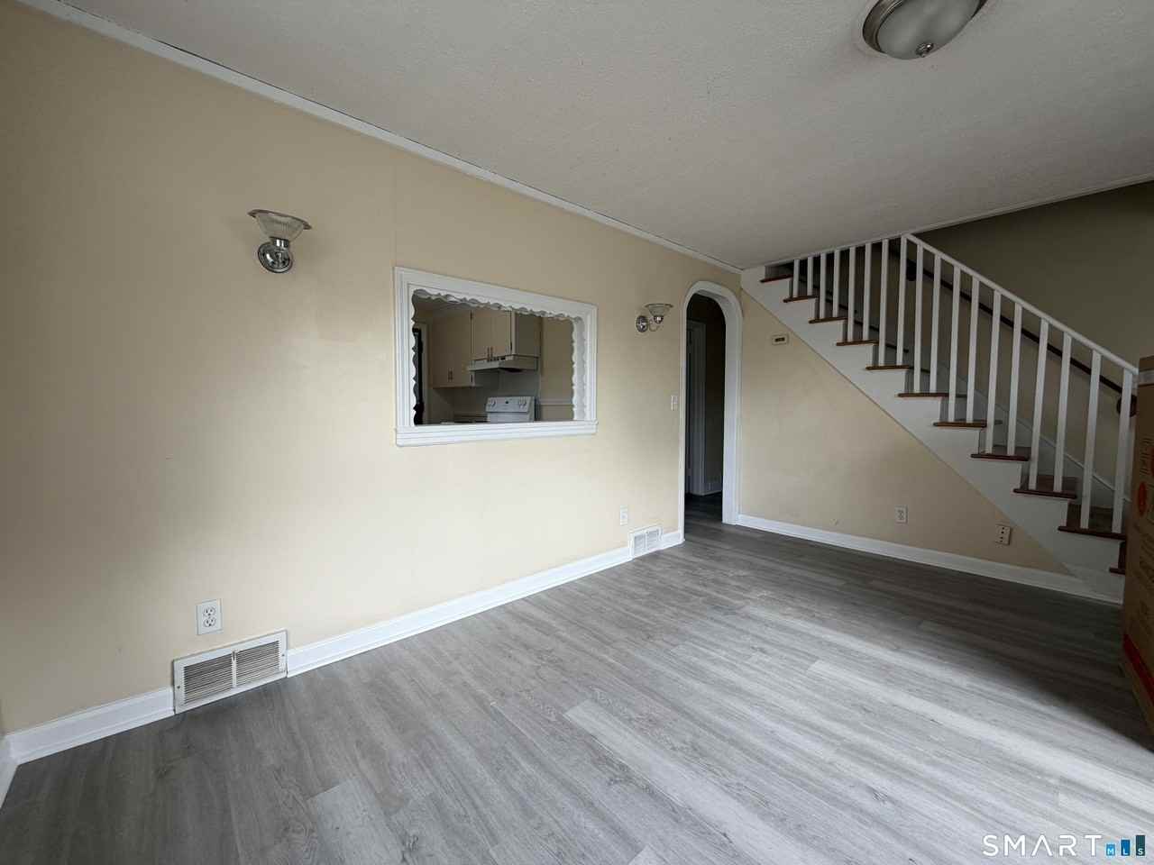 117 Woodtick Rd - Photo 7 of 27