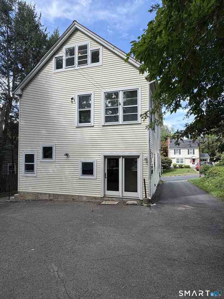 40 Wooding St - Photo 2 of 20