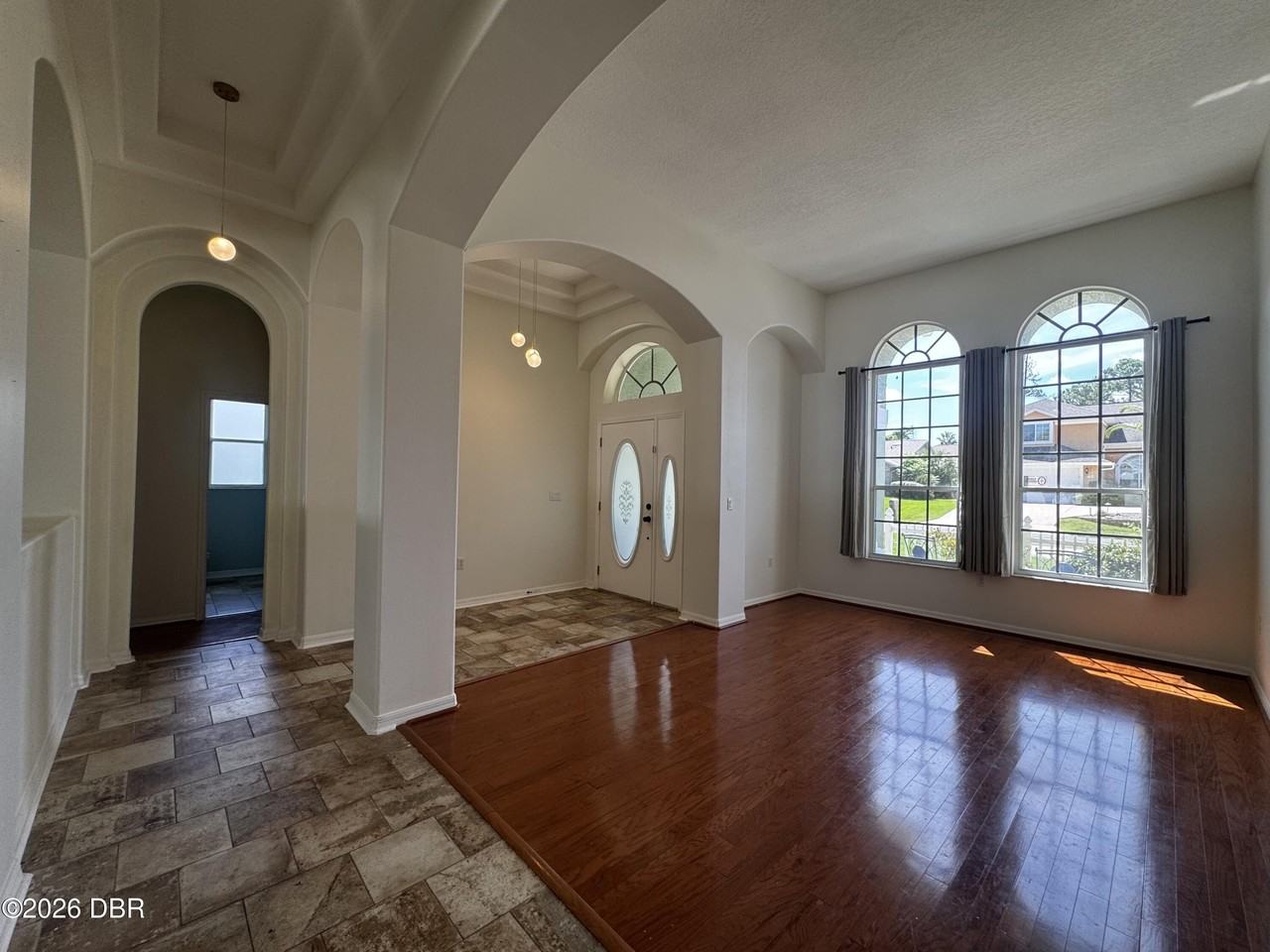 39 Woodhollow Ln - Photo 5 of 35