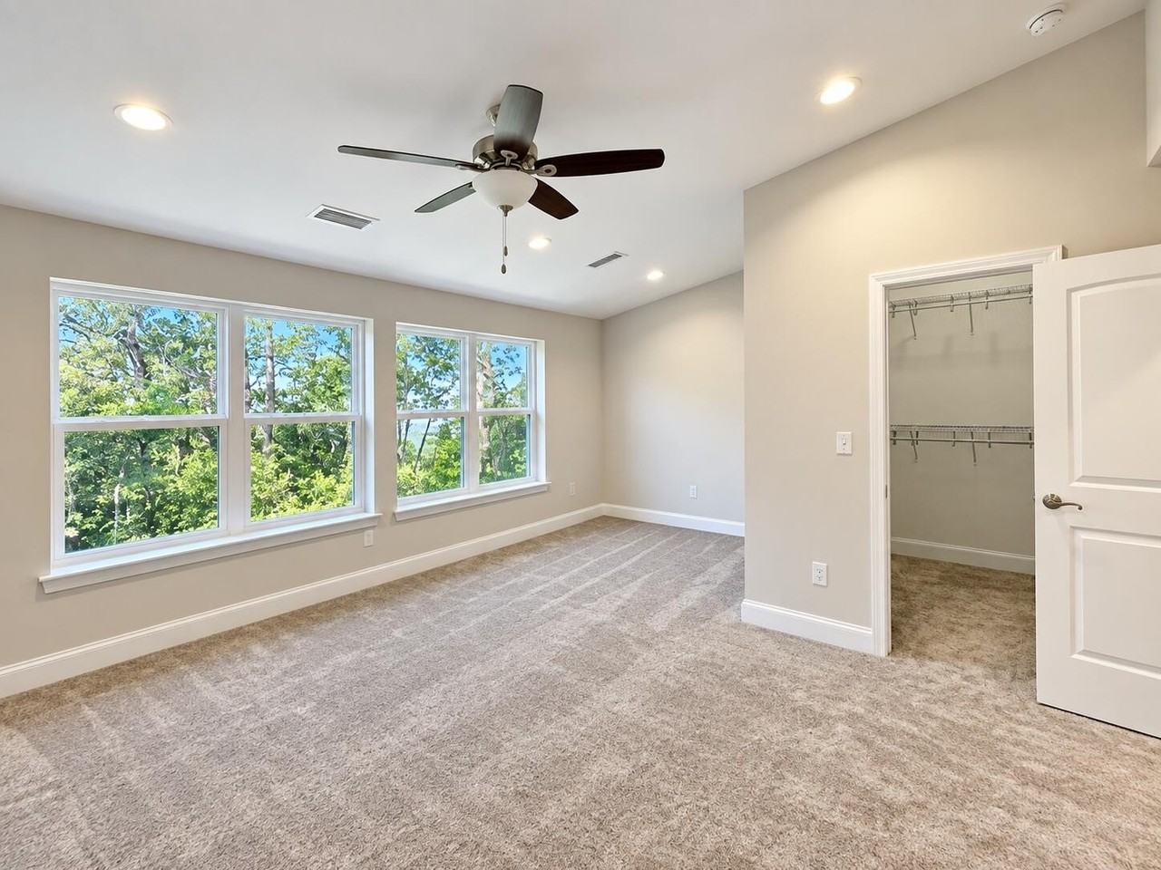 197 Ellis Ave - Photo 7 of 16