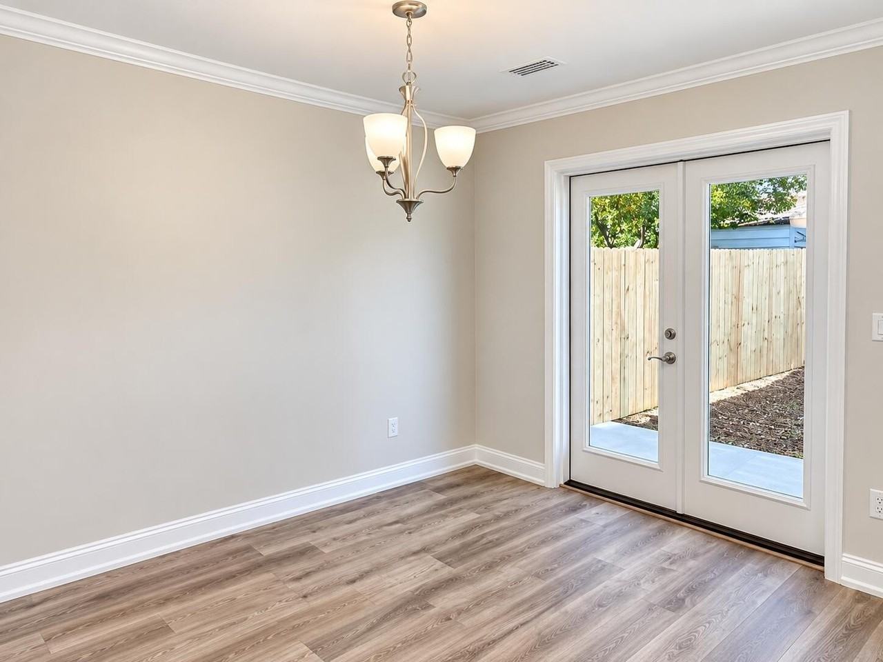197 Ellis Ave - Photo 5 of 16