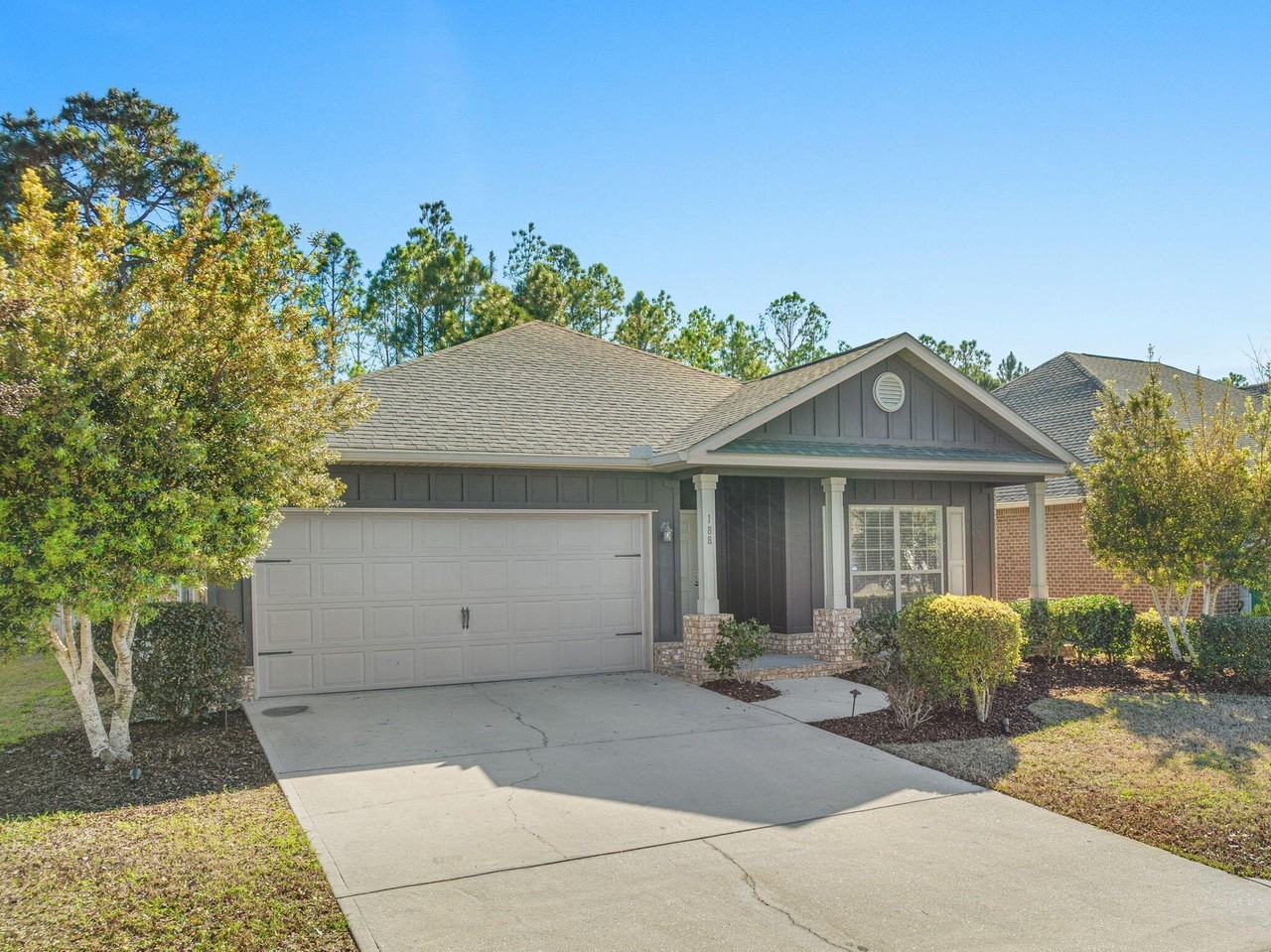188 Whispering Lake Dr - Photo 2 of 34
