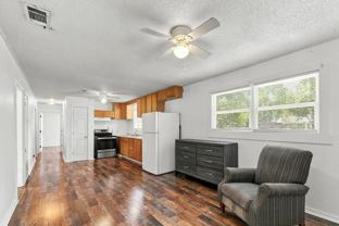103 Oglesby Ave - Photo 1 of 1