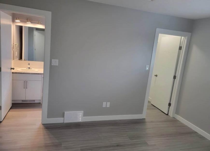 9408 103 Avenue - C - Photo 4 of 9