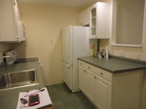 103 Oak Grove Ave - Photo 2 of 5