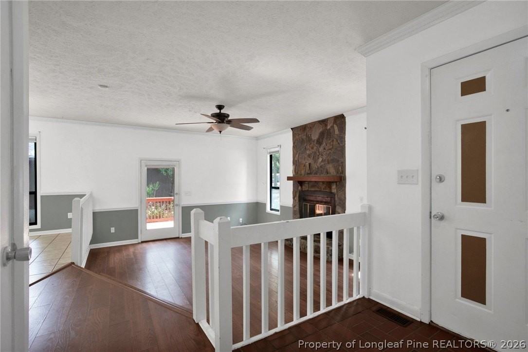5529 Deep Hollow Ct - Photo 2 of 15