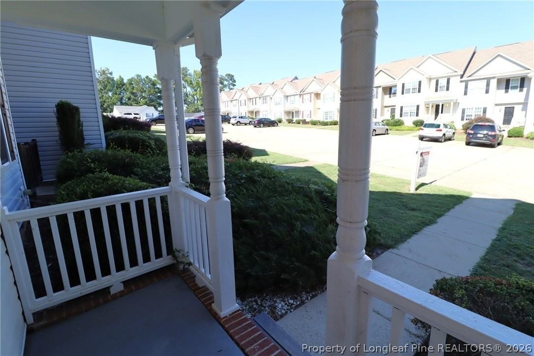 410 Whitehall Ct - Photo 2 of 28