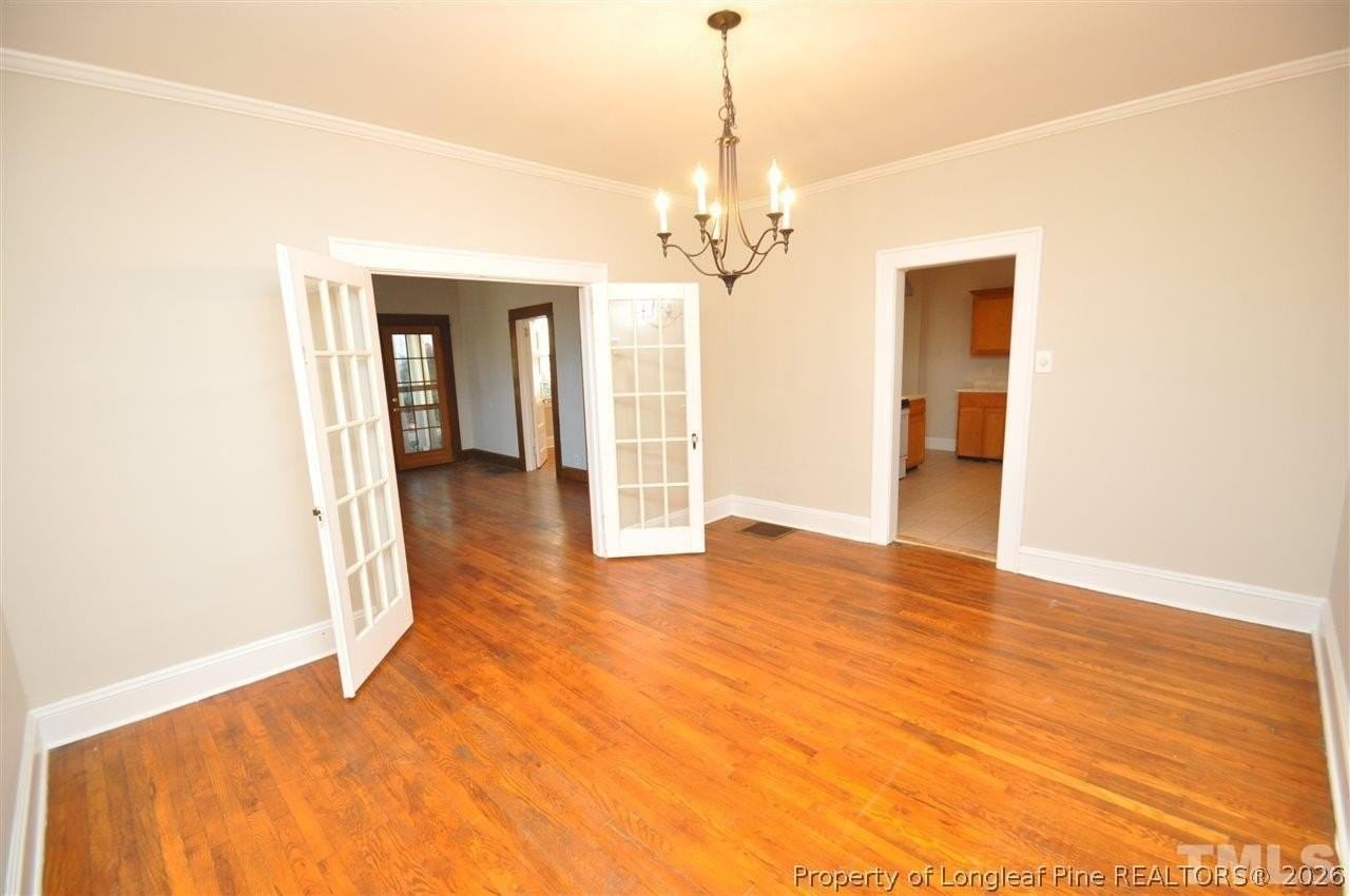 1425 Wake Forest Rd - Photo 7 of 30