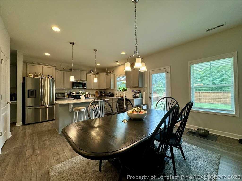 1748 Stackhouse Dr - Photo 4 of 23
