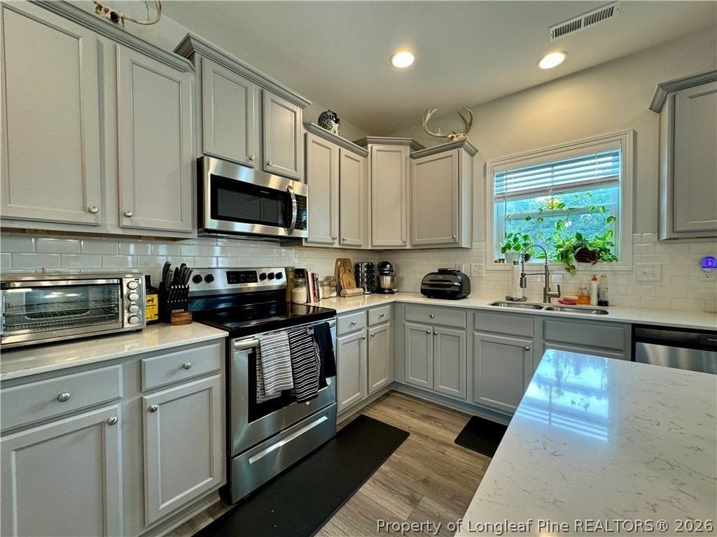 1748 Stackhouse Dr - Photo 5 of 23