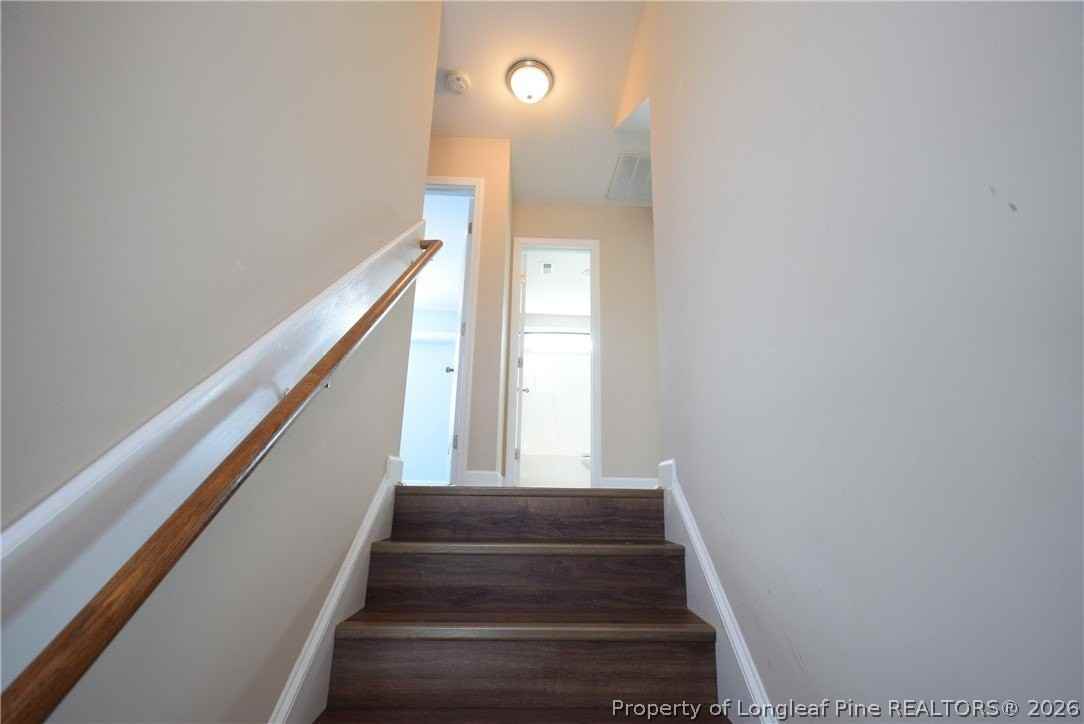 145 Harcourt Pl - Photo 7 of 18