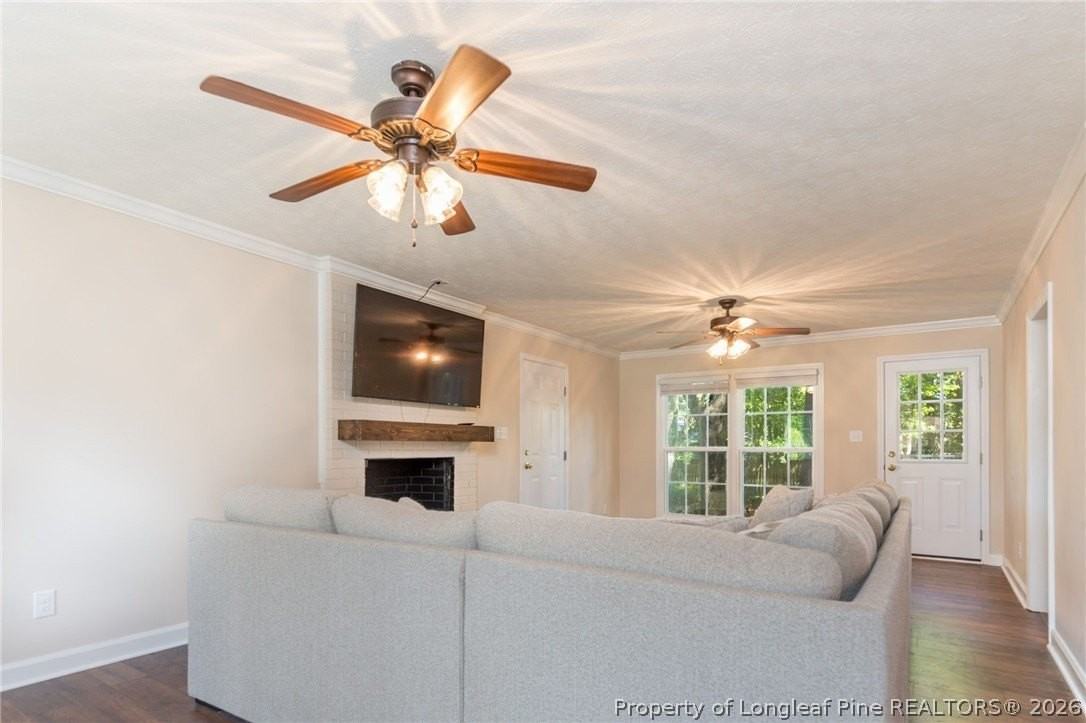 3356 Quarry Dr - Photo 5 of 36