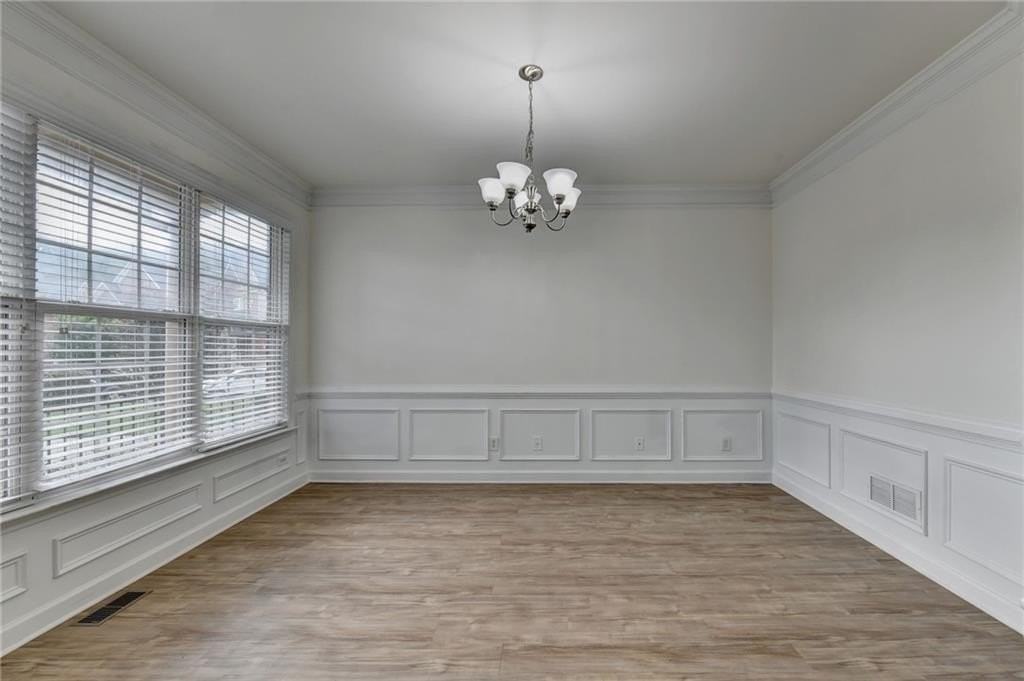 2511 Royston Dr - Photo 7 of 50