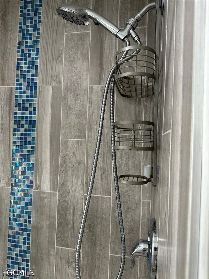 3933 Sw 25th Pl - Photo 6 of 17