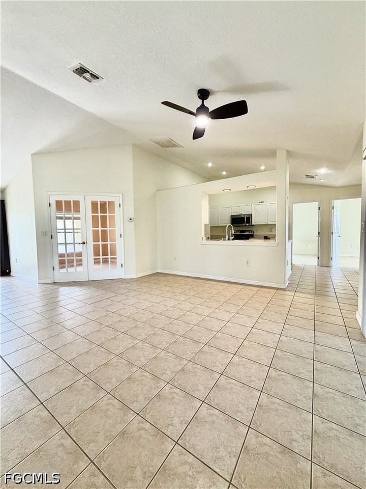 1019 Angelo Ave - Photo 2 of 10