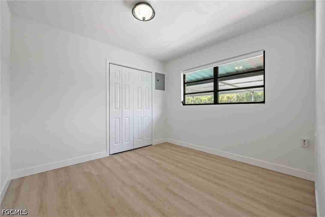 1575 Grace Ave - Photo 7 of 32