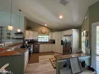 9645 Halyards Ct #24 - Photo 4 of 25