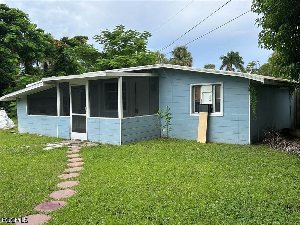4465 Birmingham St - Photo 2 of 11
