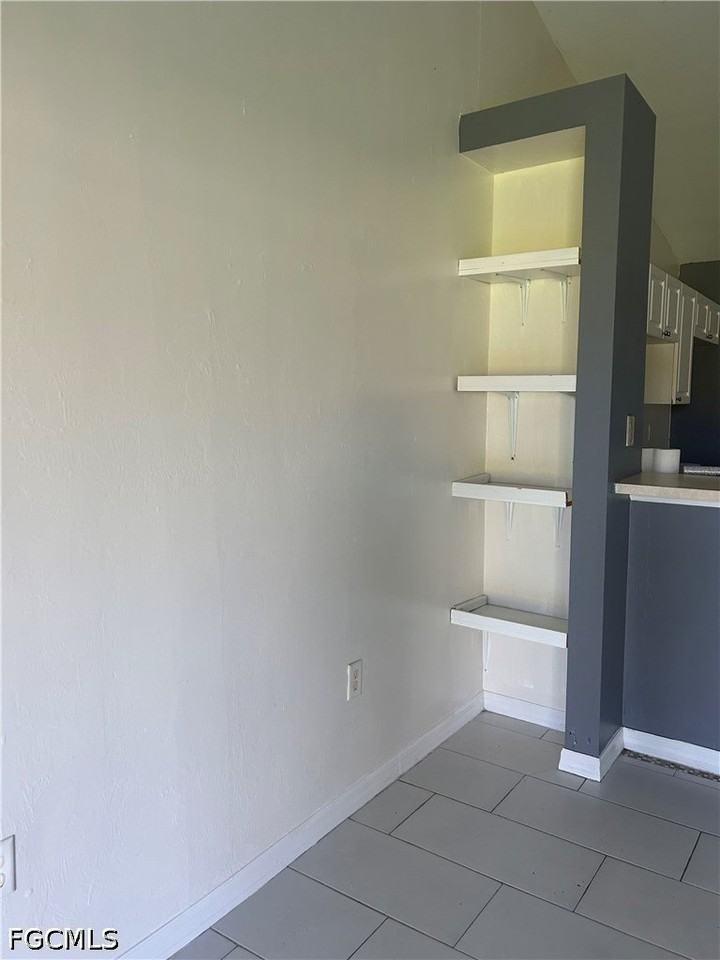 2216 Keith Ave S - Photo 4 of 7