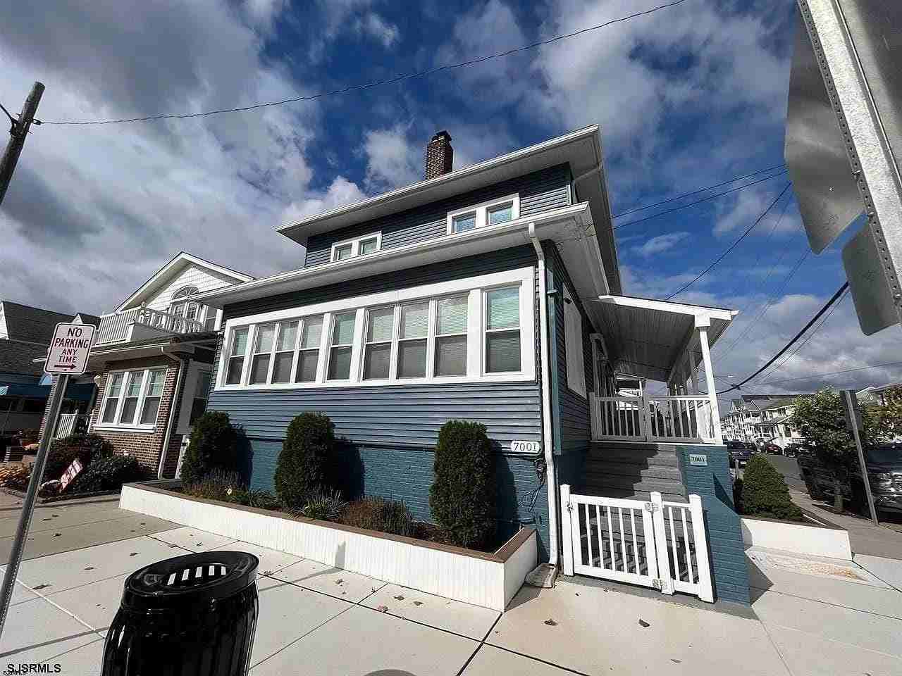 7001 Ventnor Ave - Photo 2 of 18