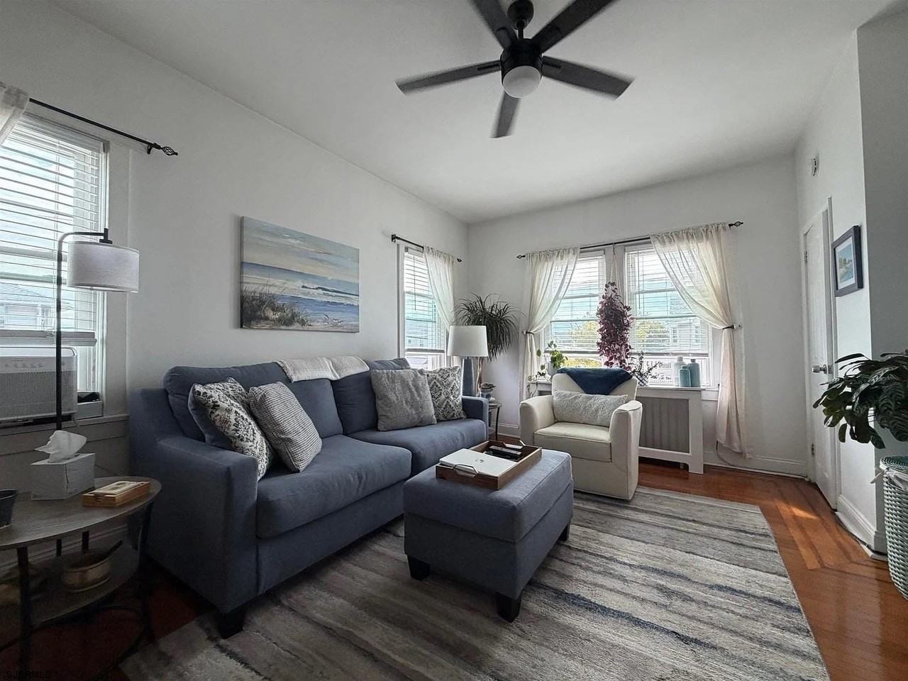 7001 Ventnor Ave - Photo 4 of 18