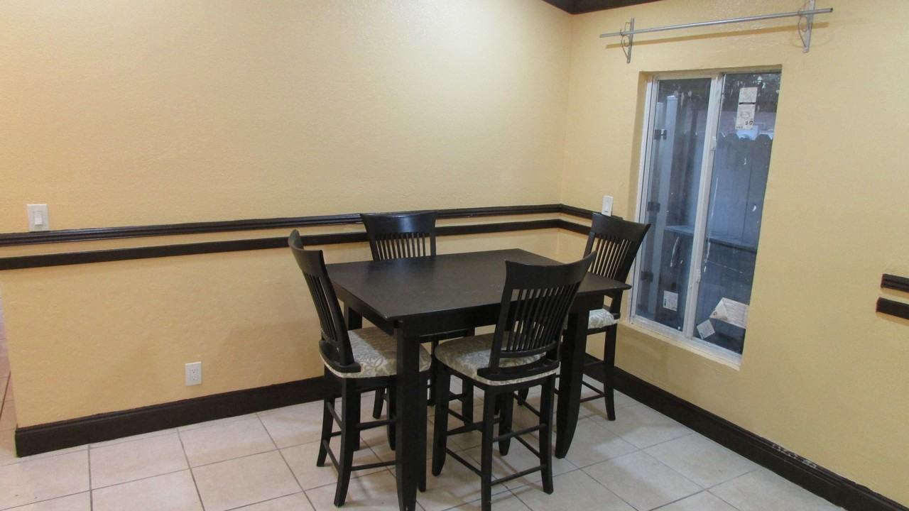 1216 Sw 75th Ave #1 - Photo 3 of 15