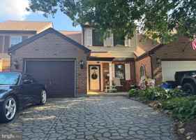 featured image of 226 Farleigh Ct