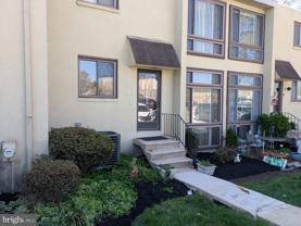 100 E Glenolden Ave - Photo 1 of 1