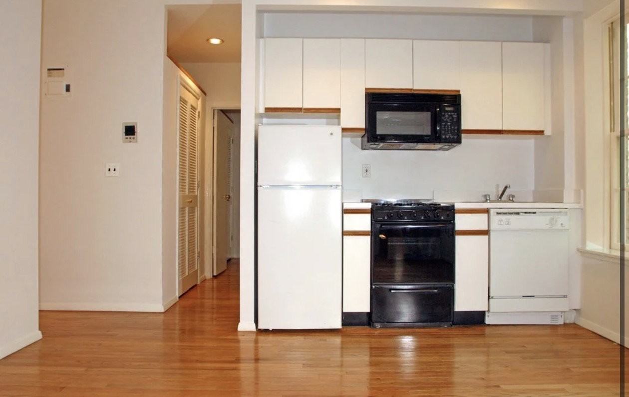 E 92nd St - Photo 2 of 7