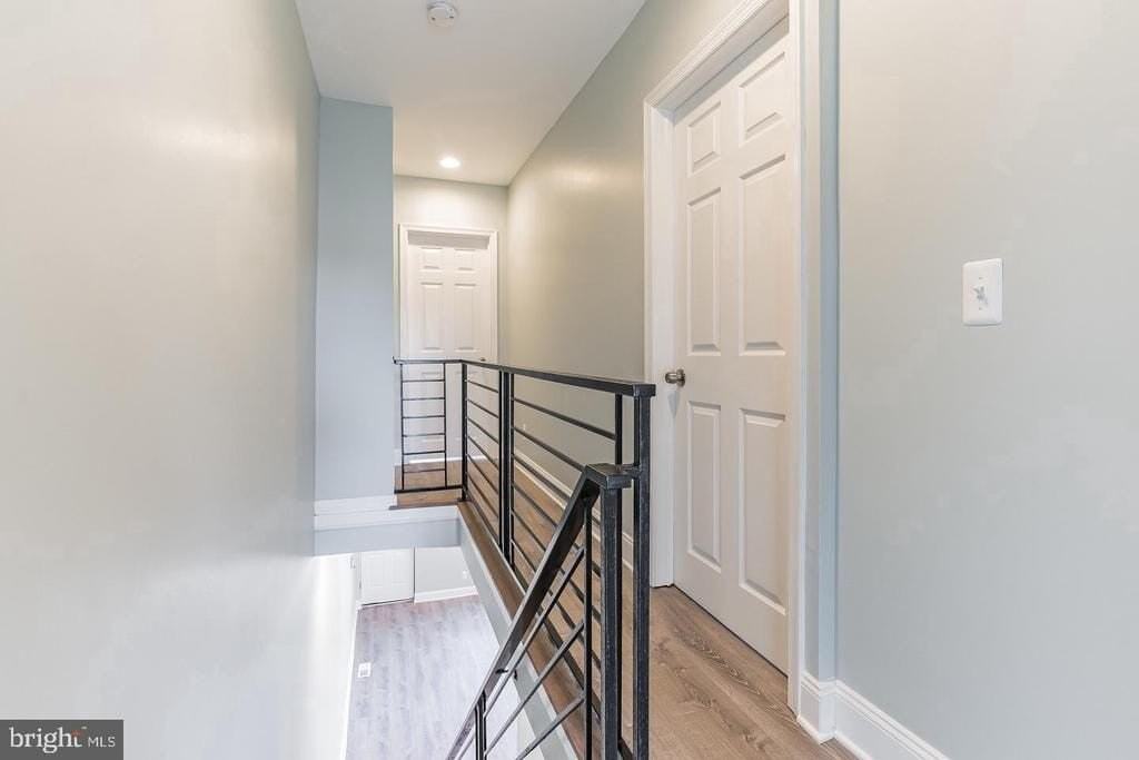 1912 Fontain St - Photo 7 of 17