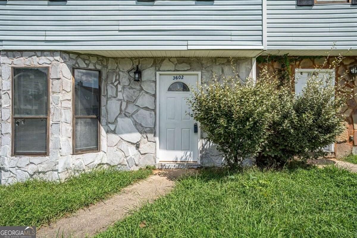 3602 Hopkins Ct - Photo 2 of 15