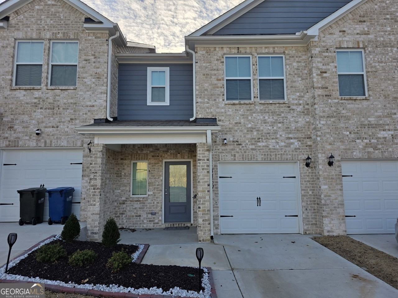 4169 Oakwood Terrace Ct - Photo 2 of 19