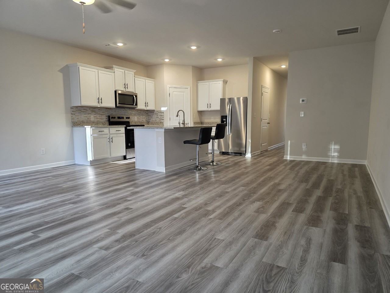 4169 Oakwood Terrace Ct - Photo 7 of 19