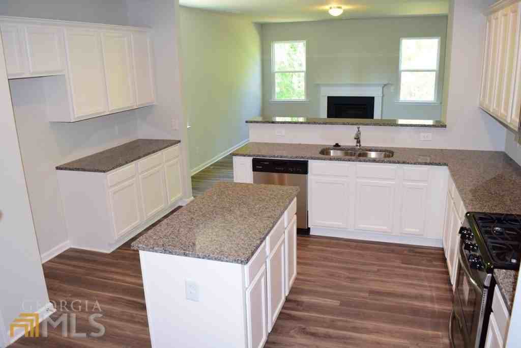 74 Newnan Lakes Dr - Photo 2 of 49