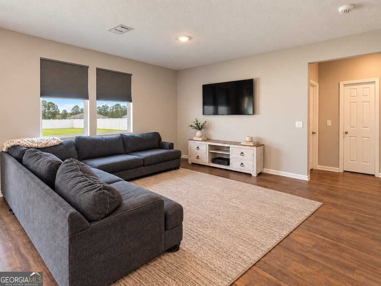 93 Landing Cir - Photo 4 of 23