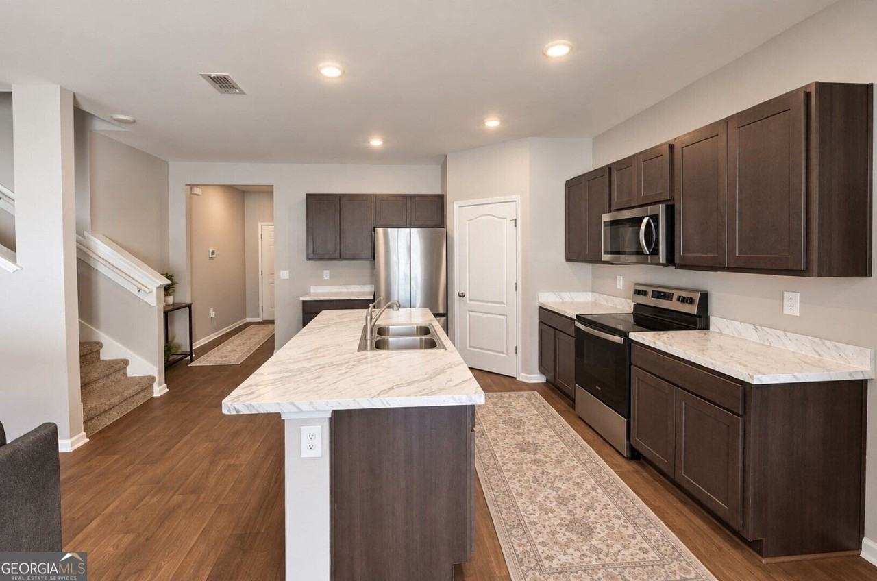 93 Landing Cir - Photo 6 of 23