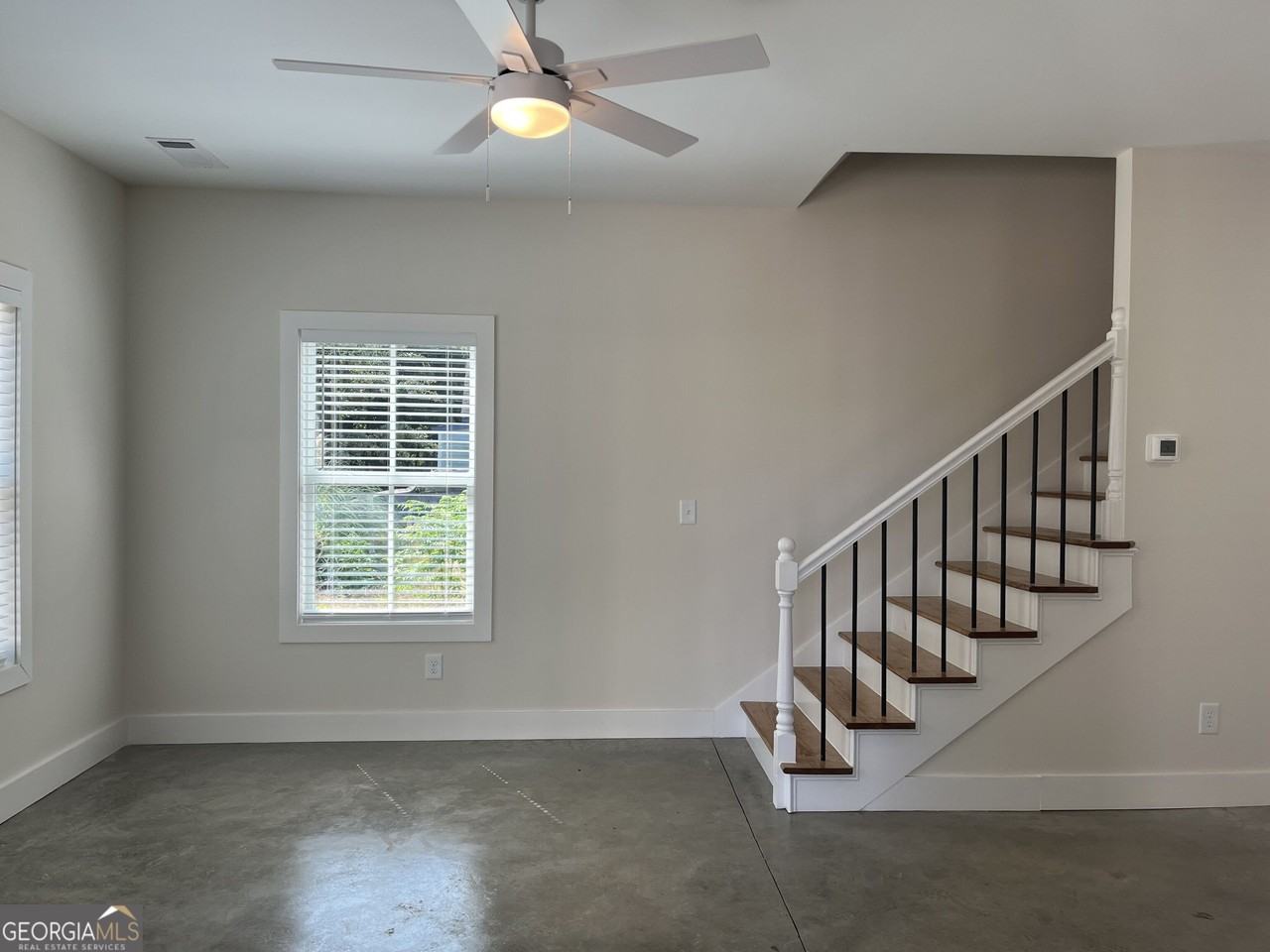 101 Peachtree St - Photo 5 of 26