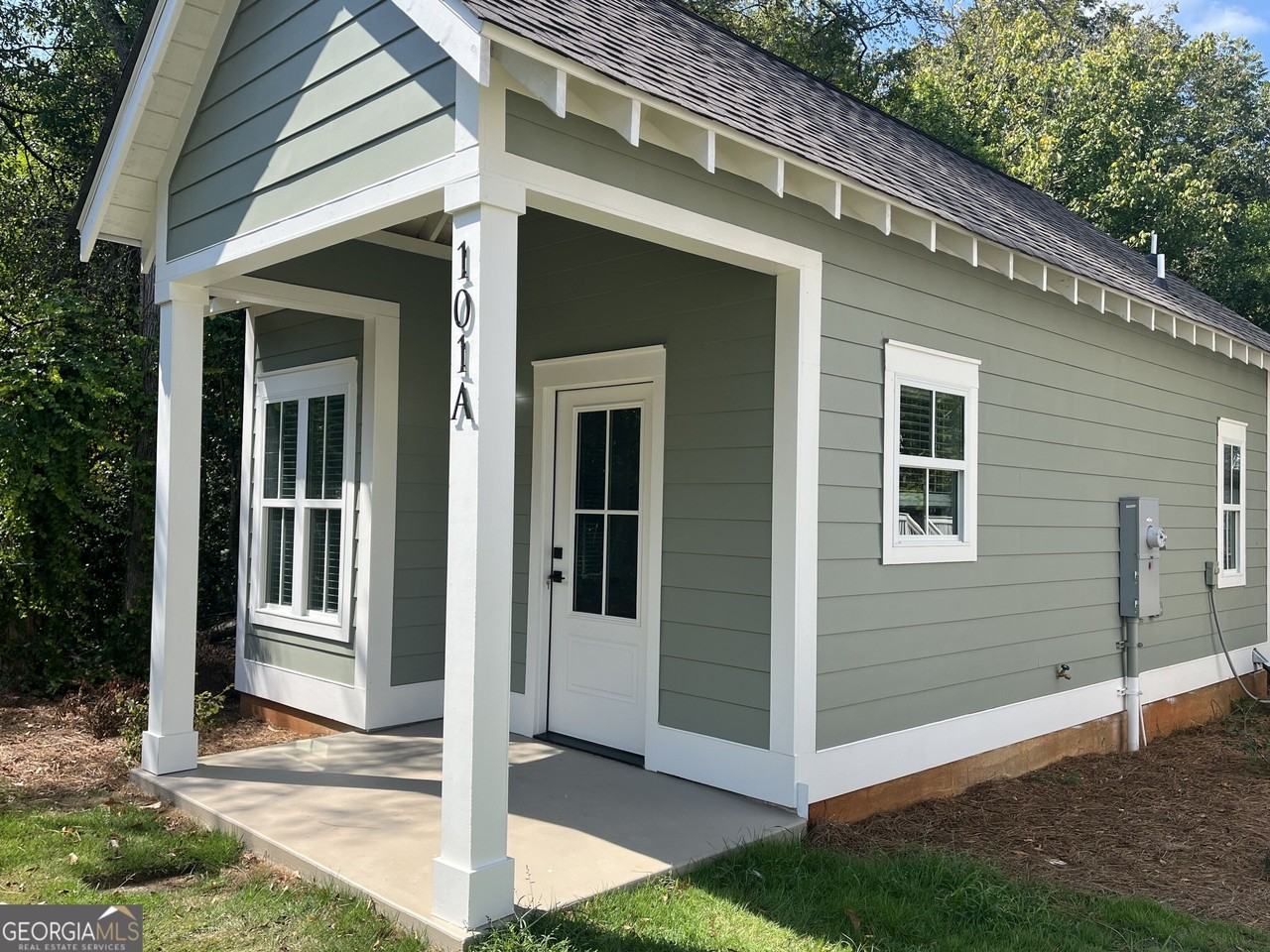 101A Peachtree St - Photo 2 of 13